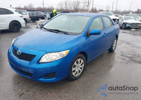 2010 Toyota Corolla Le z USA, uszkodzony, nr VIN 2T1BU4EE3AC226503